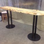 Free standing bar table